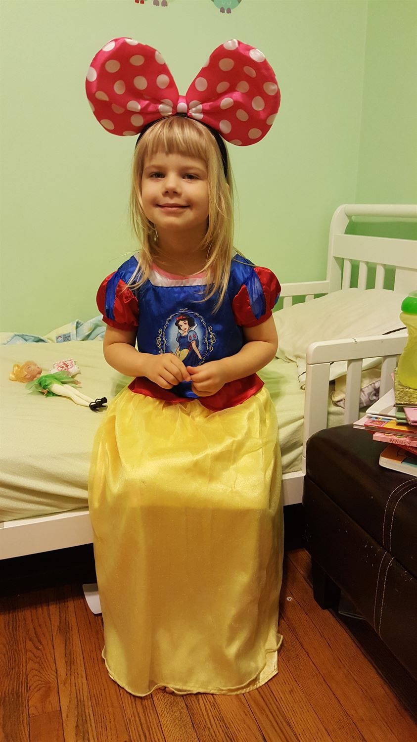 Felicity Snow White